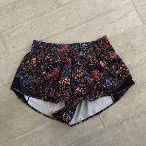 Lululemon Hotty Hot shorts